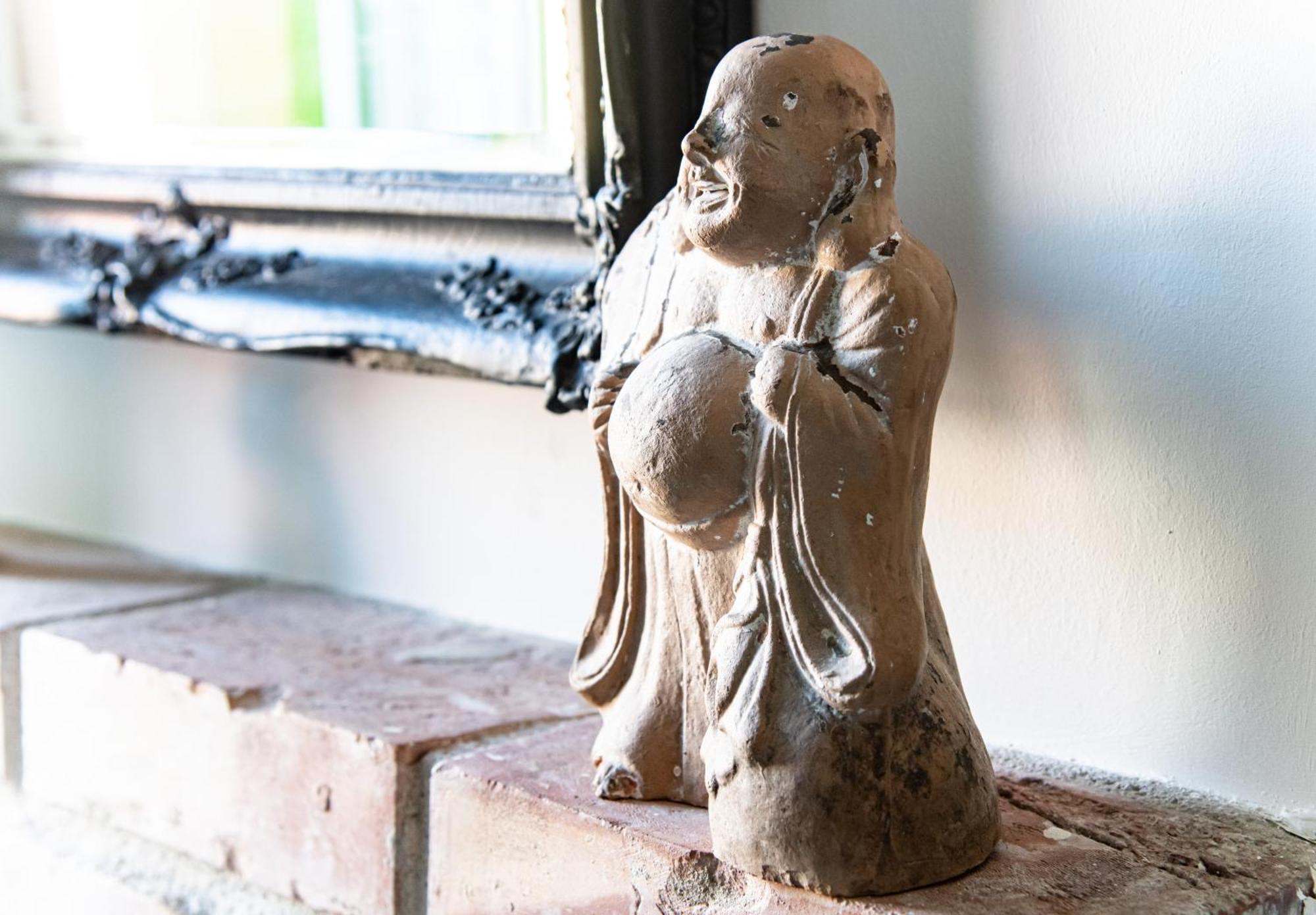 Stylishly Decorated In Great Location Apartament